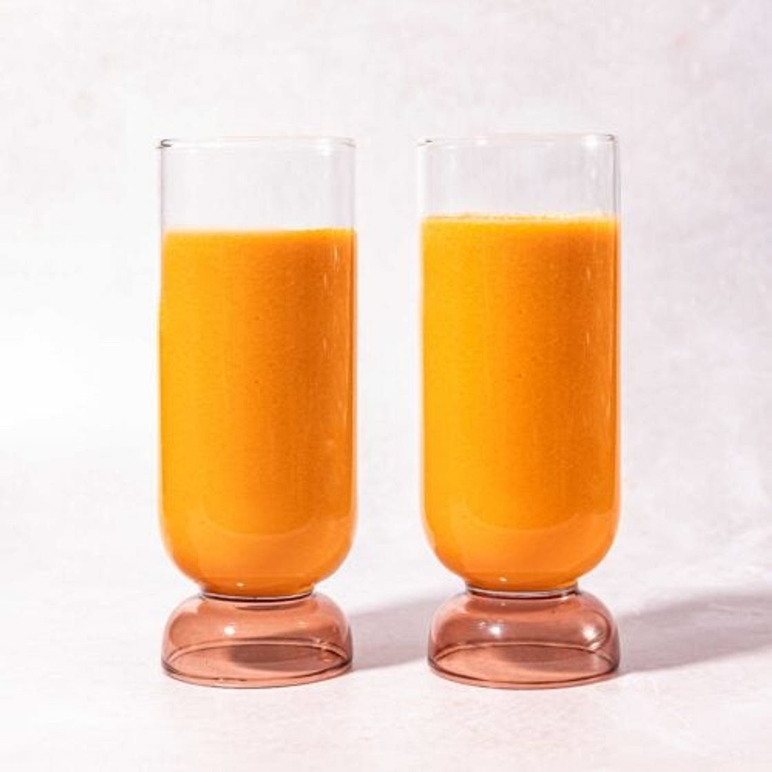 5 Minute Raw Carrot + Fresh Ginger Smoothie