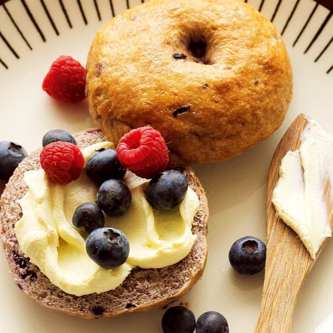 Blueberry bagels