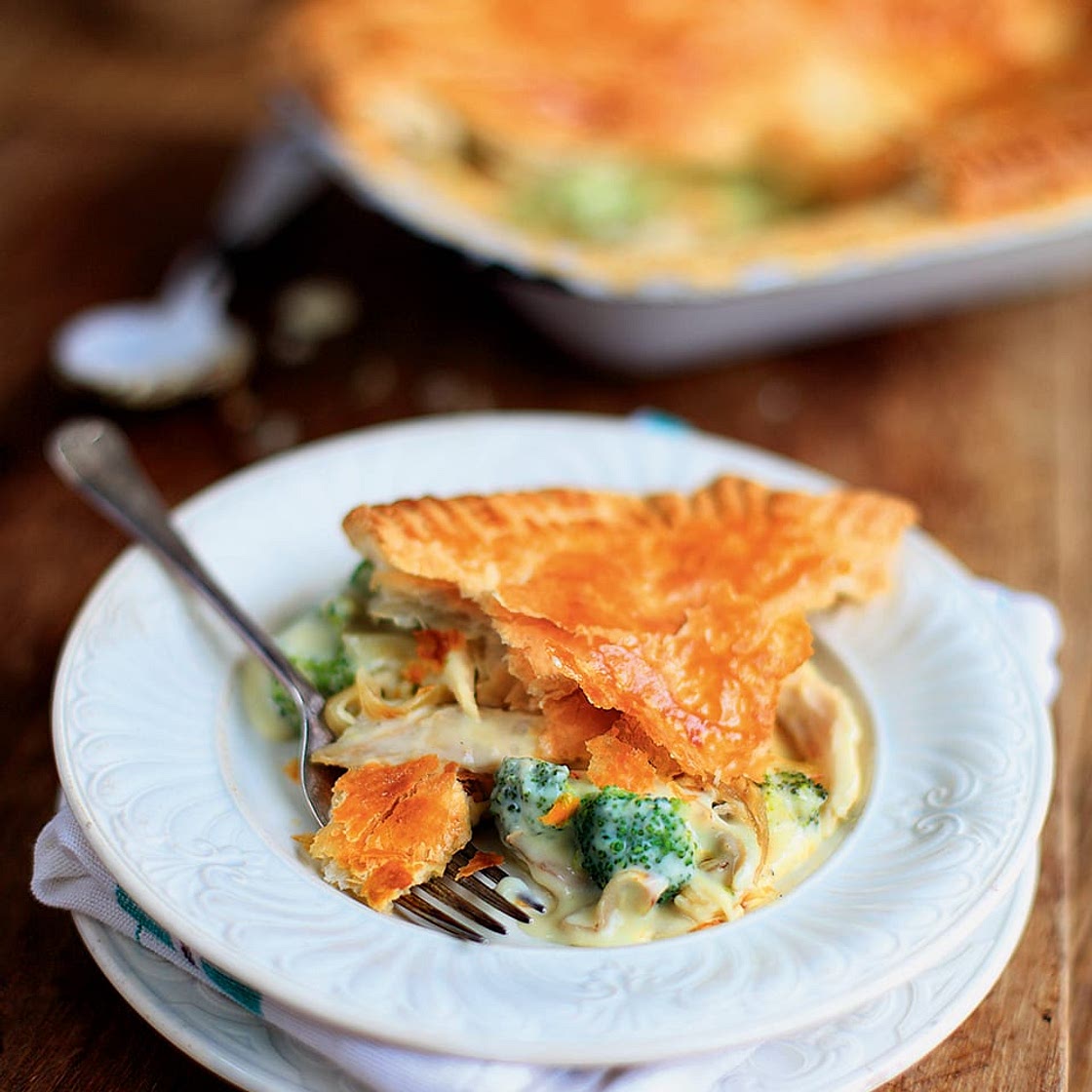 Chicken and broccoli pie