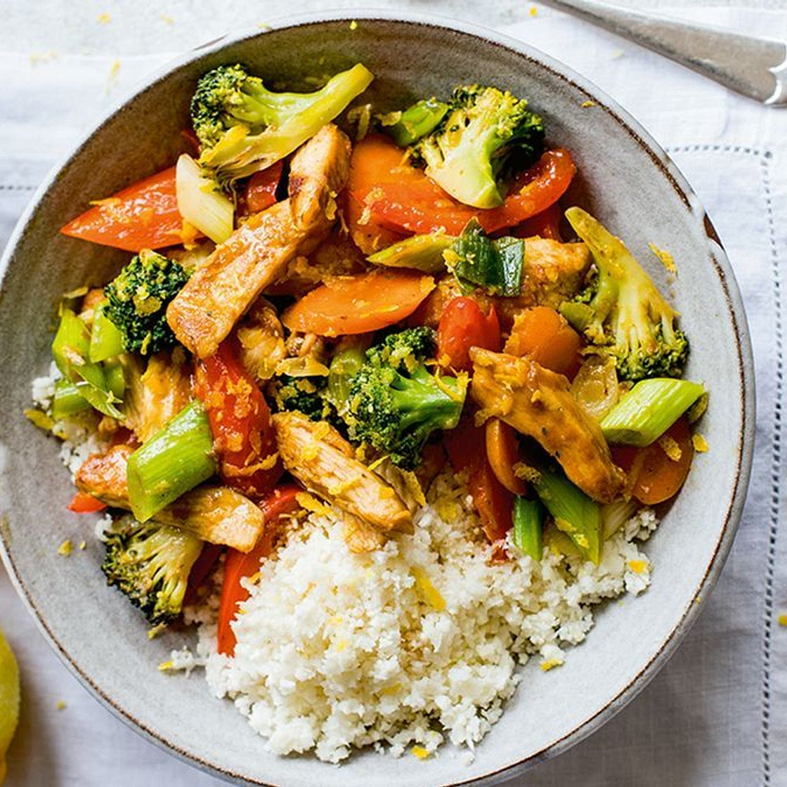 Low-calorie lemon chicken