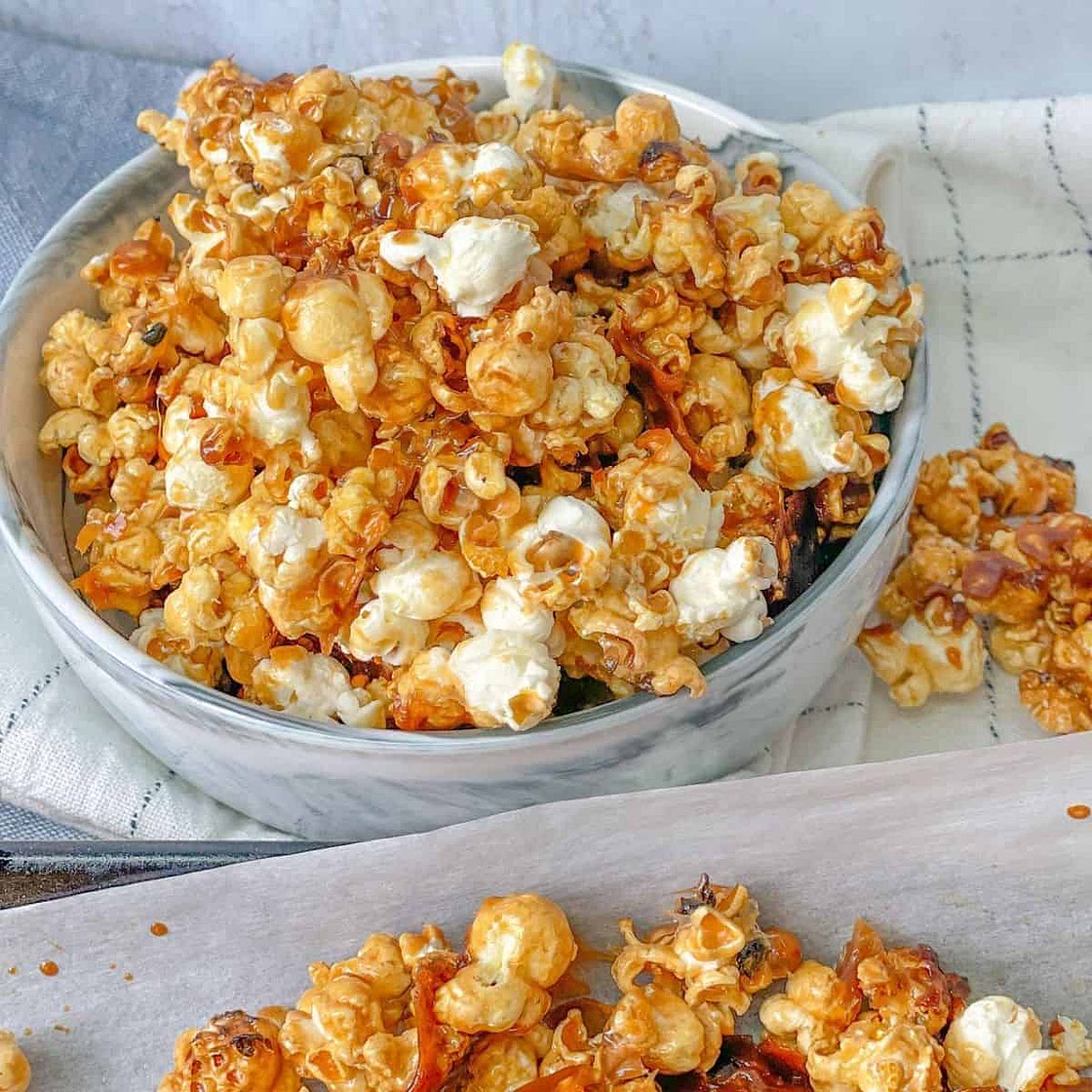 Easy Homemade Caramel Popcorn