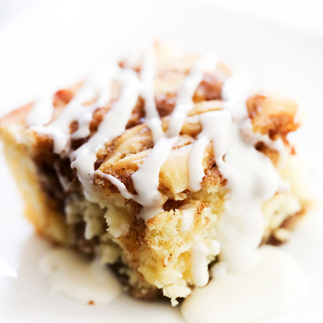 Cinnamon Roll Cake