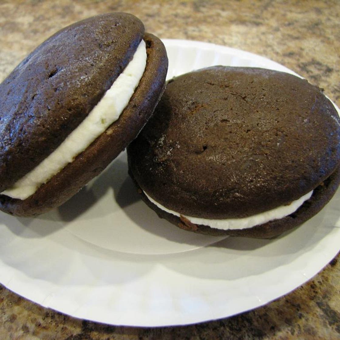 Whoopie Pies (An Amish Tradition)