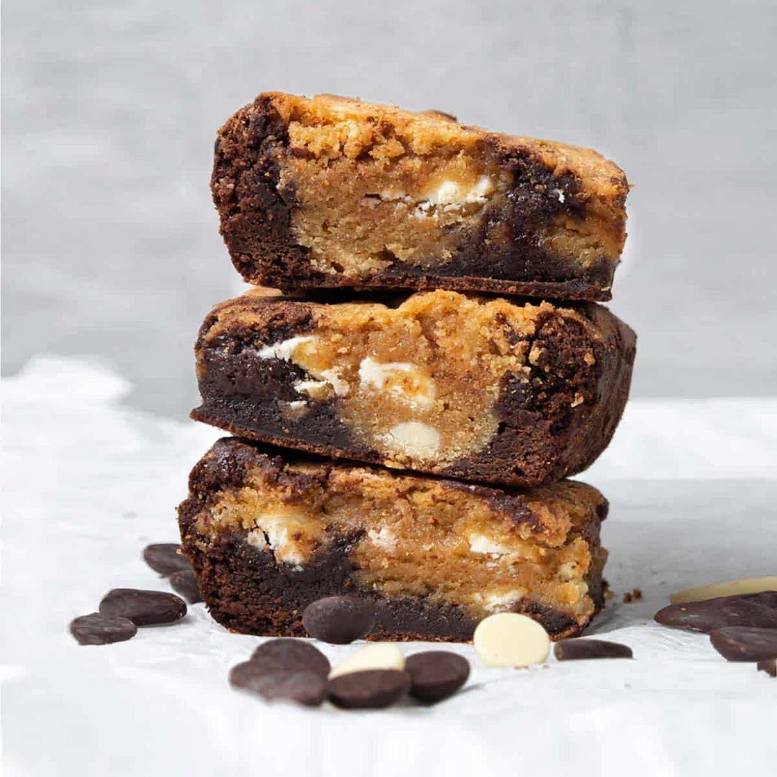 ULTIMATE Brownie Blondies (VIDEO)