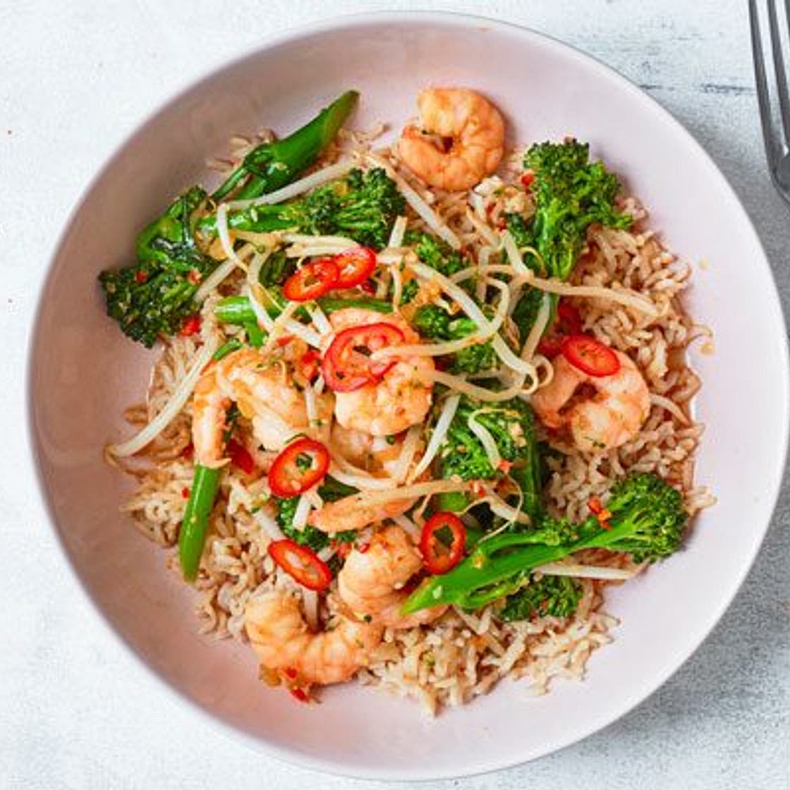 Ginger, sesame and chilli prawn & broccoli stir-fry