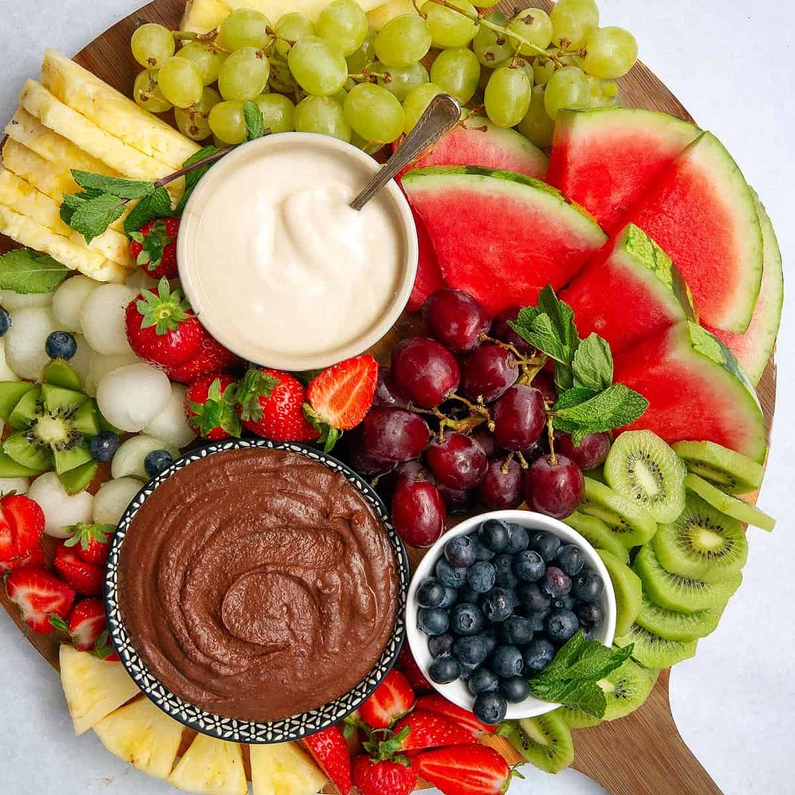 How To Create A Stunning Fruit Platter {Fruit Tray}