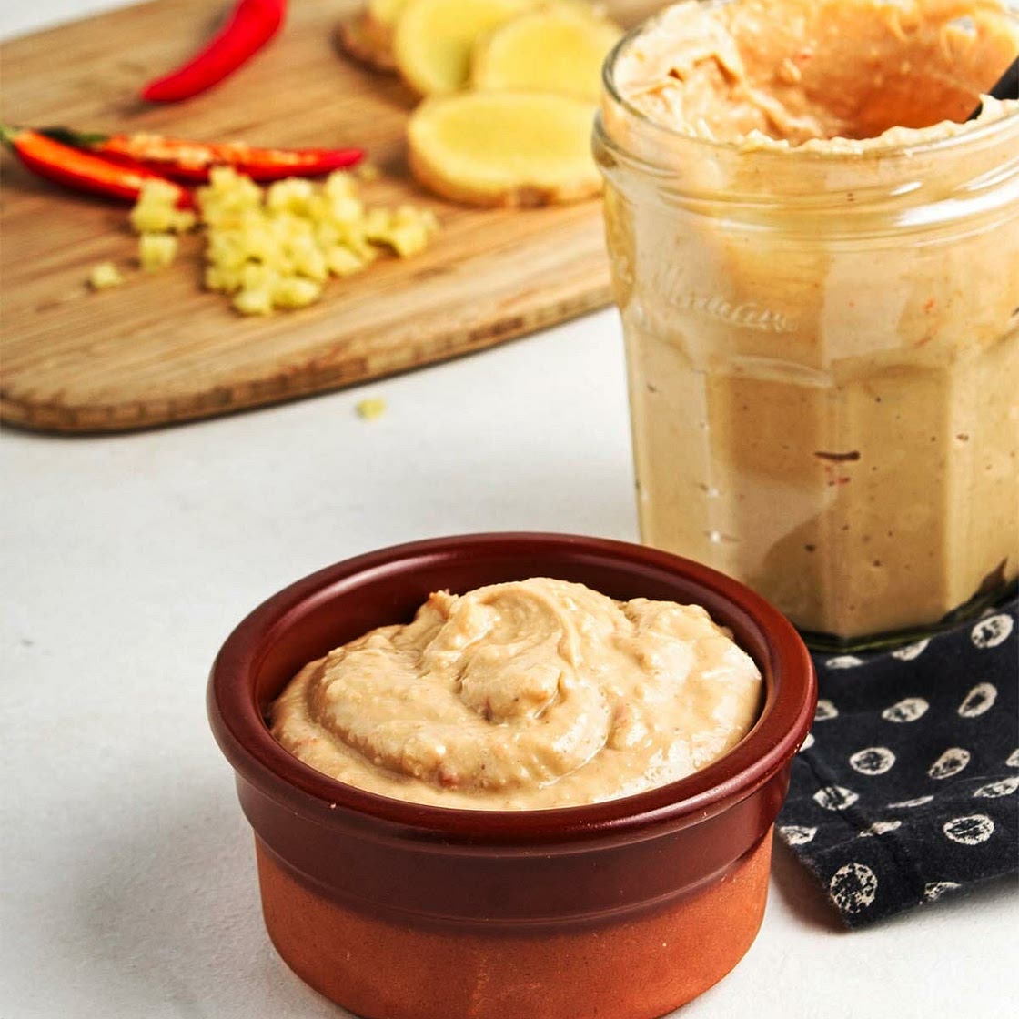 Easy Thai Peanut Sauce (with Peanut Butter)