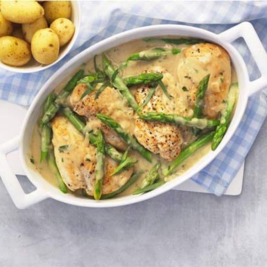 Creamy tarragon chicken with asparagus