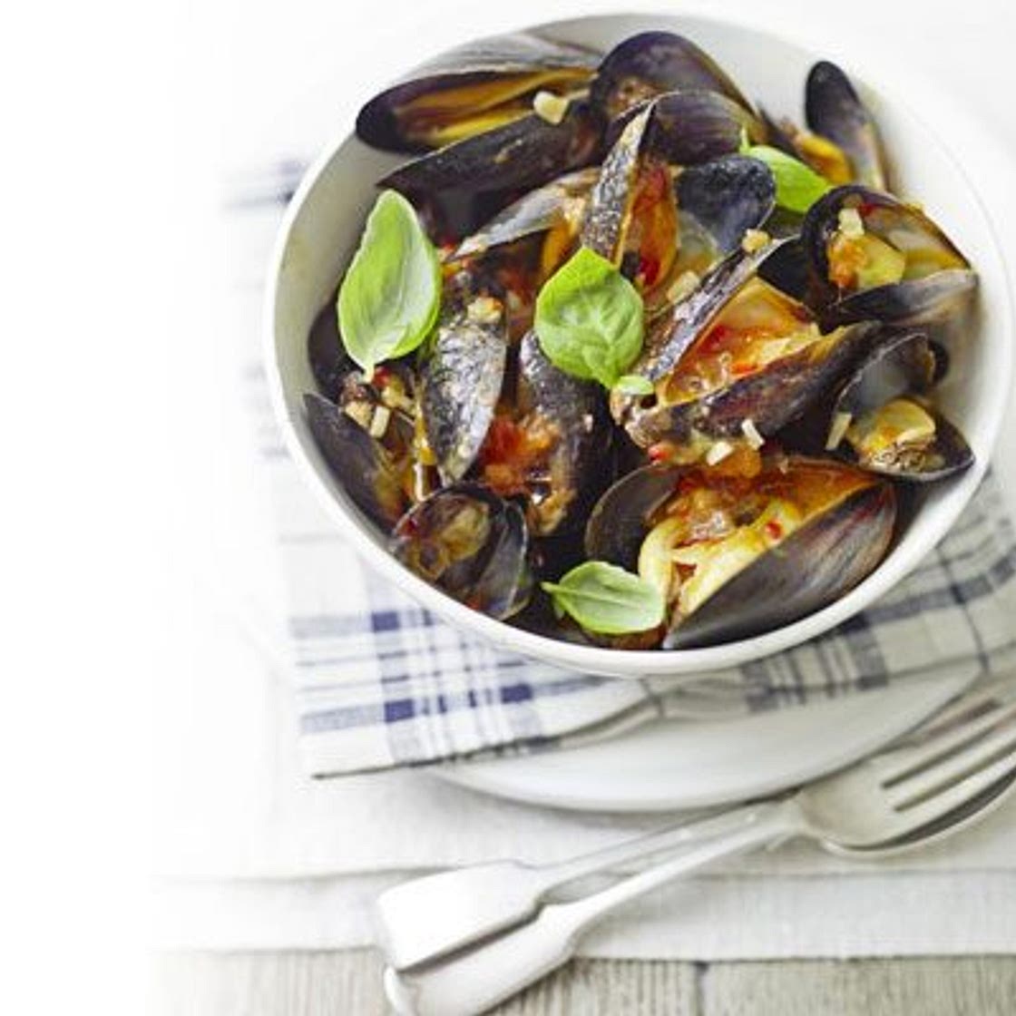 Mussels with tomatoes & chilli