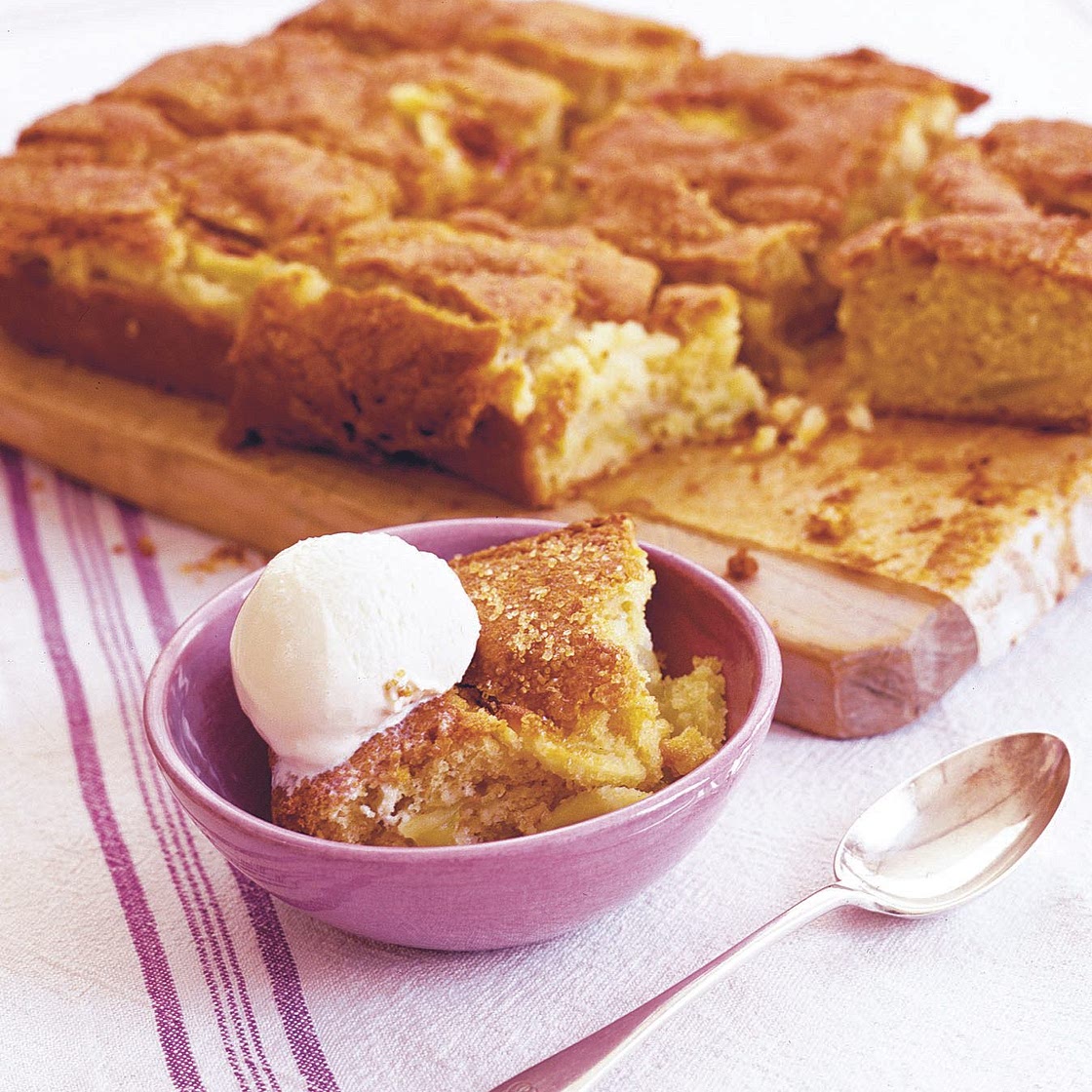 Dorset apple traybake