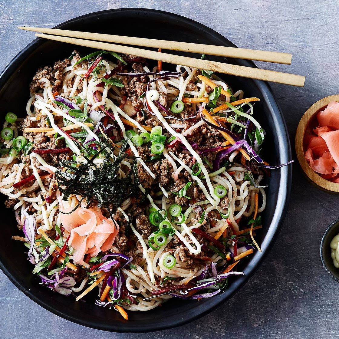 Quick beef mince yakisoba