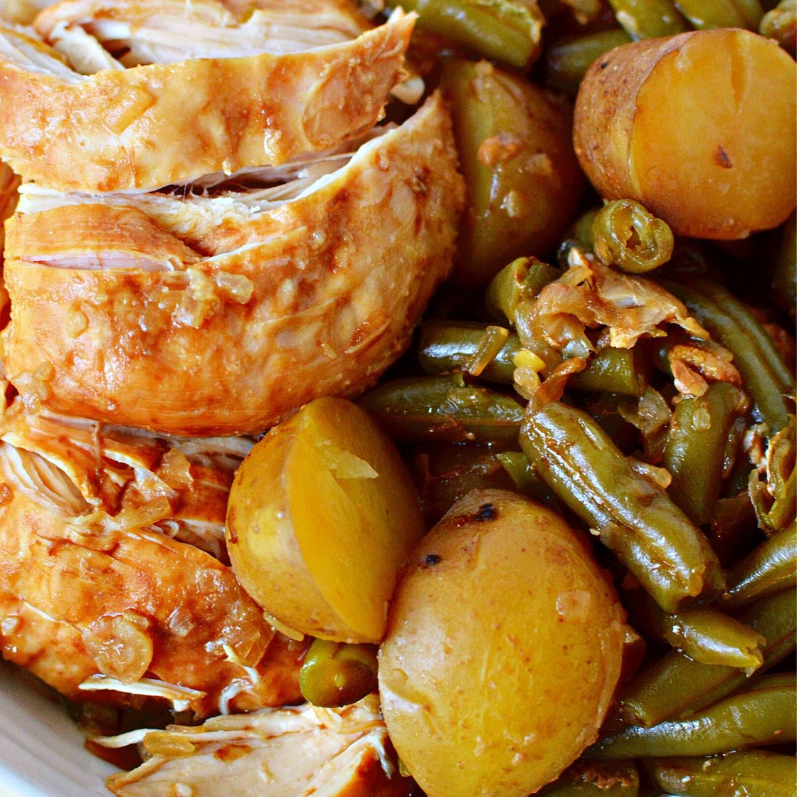 Crockpot Onion Soup Mix Chicken (Viral TikTok)