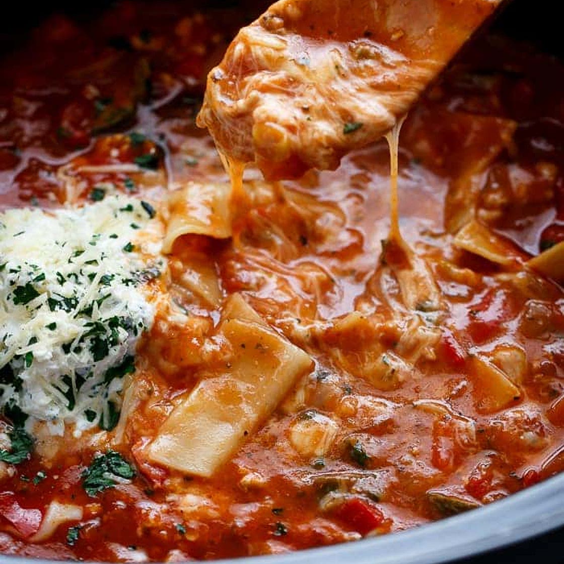 Slow Cooker Lasagna Soup