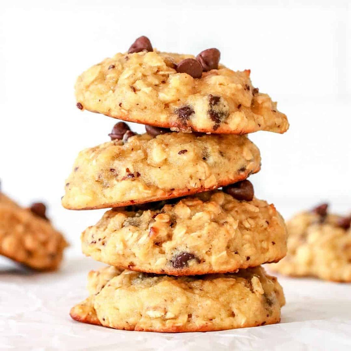 Hearty Banana Oatmeal Breakfast Cookies with Almond Flour