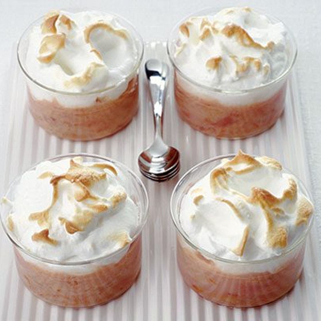 Rhubarb & strawberry meringue pots