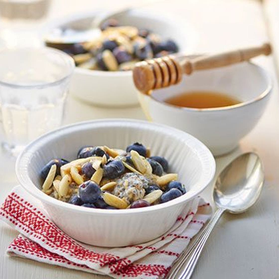 Vanilla-almond chia breakfast bowl