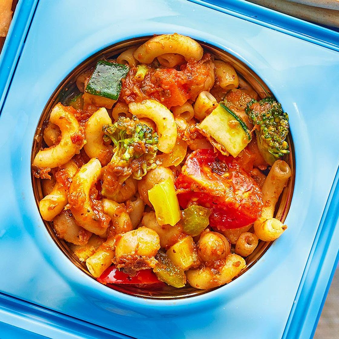 Storecupboard saucy pasta & chickpeas