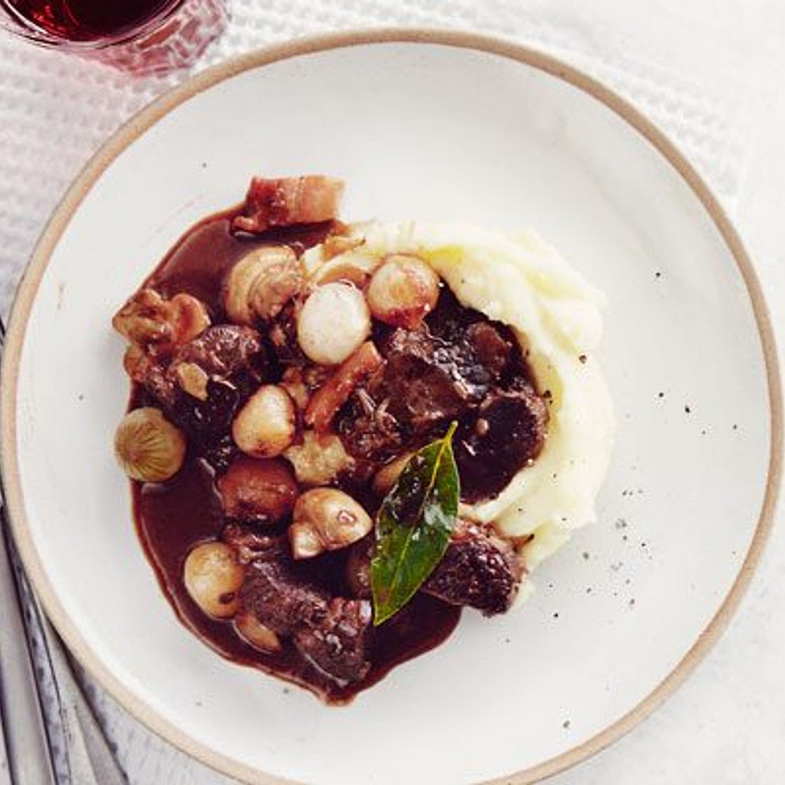 Slow cooker beef bourguignon