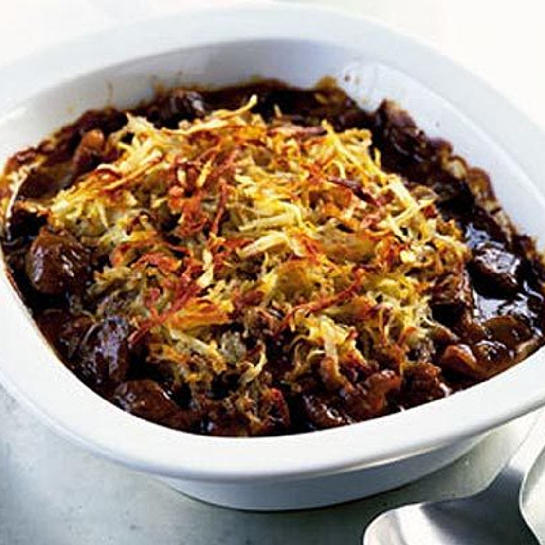 Beef pie with crisp potato crust