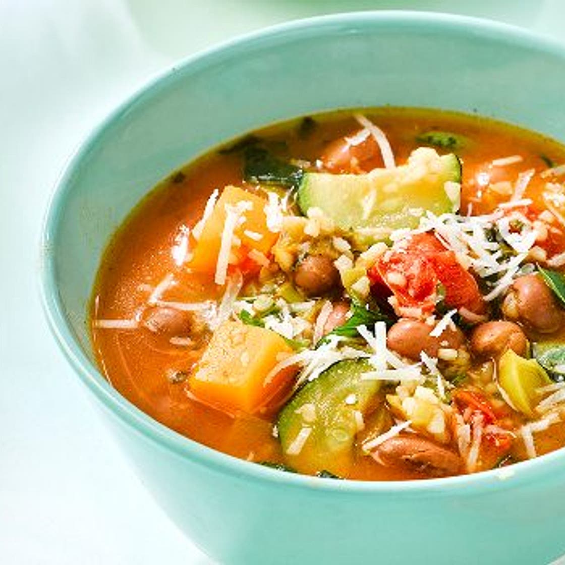 Summer bean & bulgur soup