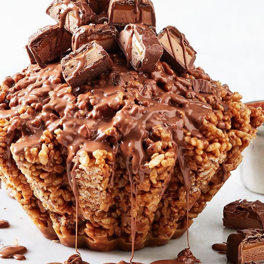 Giant Mars bar crackle cake recipe