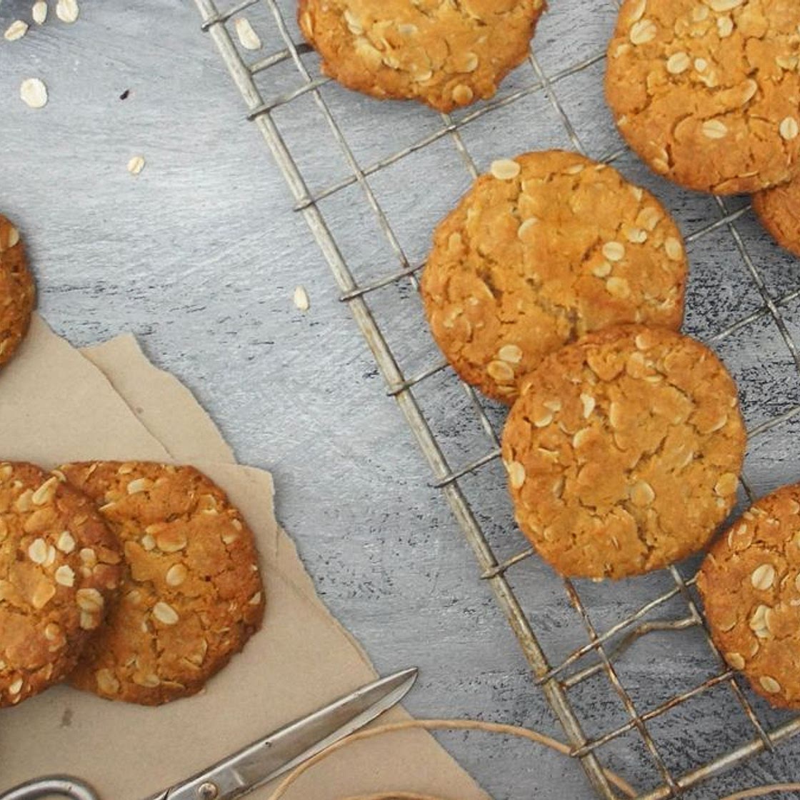 Quick and easy ANZAC biscuits recipe