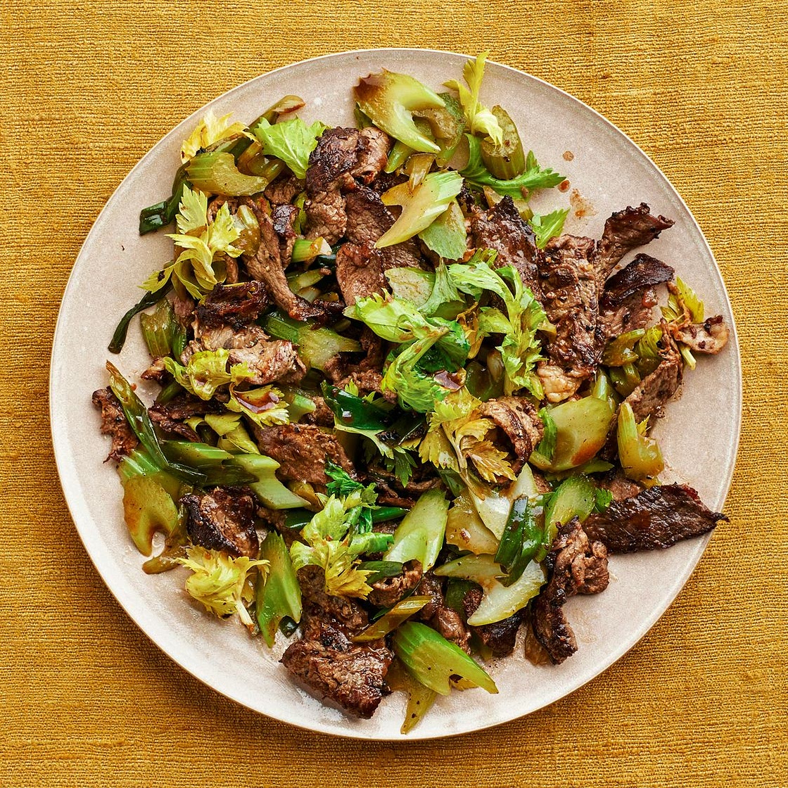 Black Pepper Beef and Celery Stir-Fry