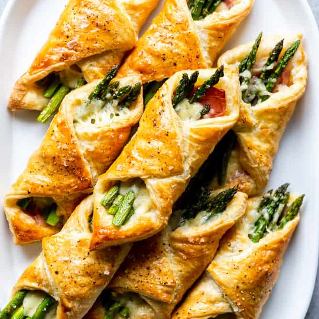 Asparagus Puff Pastry Bundles