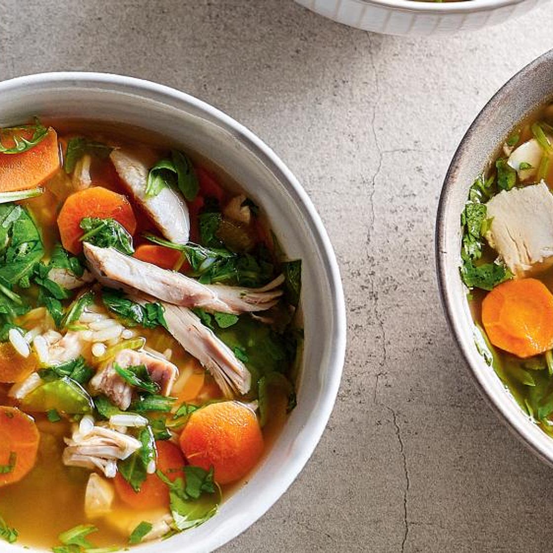 Soupe-repas au poulet et au riz