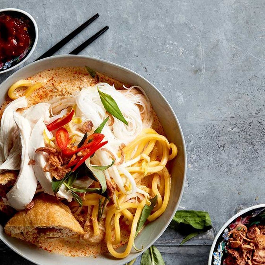 Malaysian chicken curry laksa