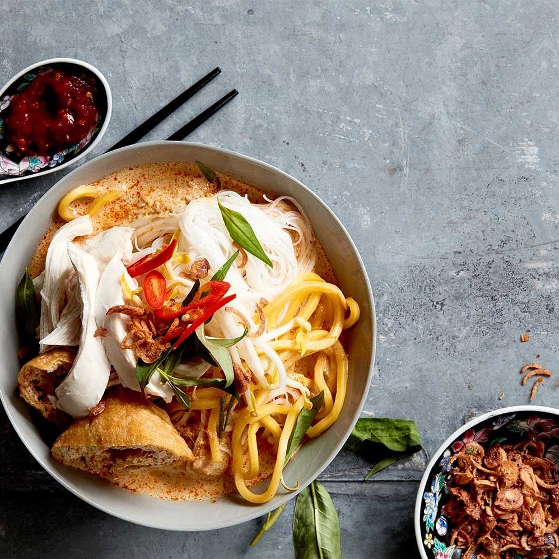Malaysian chicken curry laksa