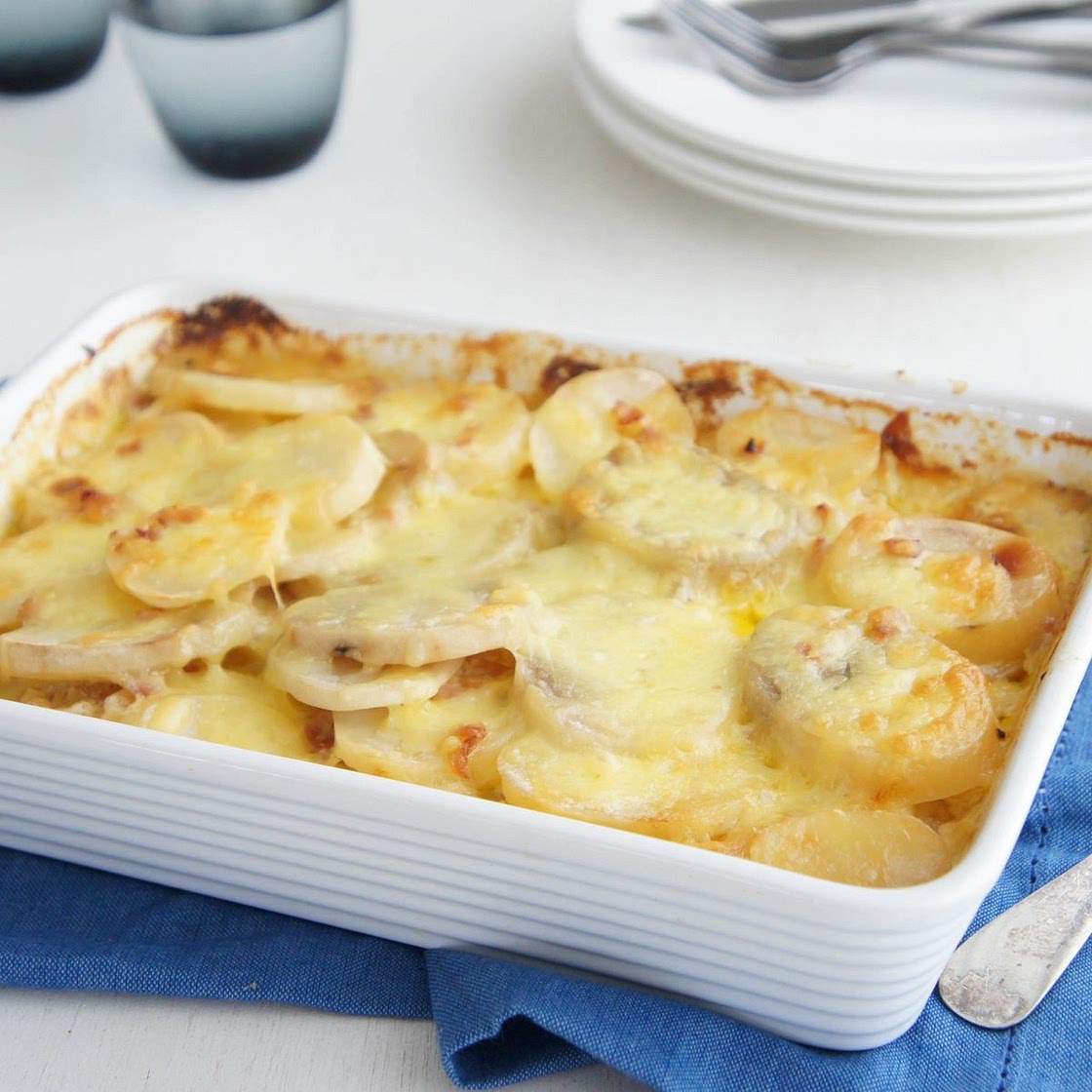 Potato, bacon, onion and garlic bake recipe