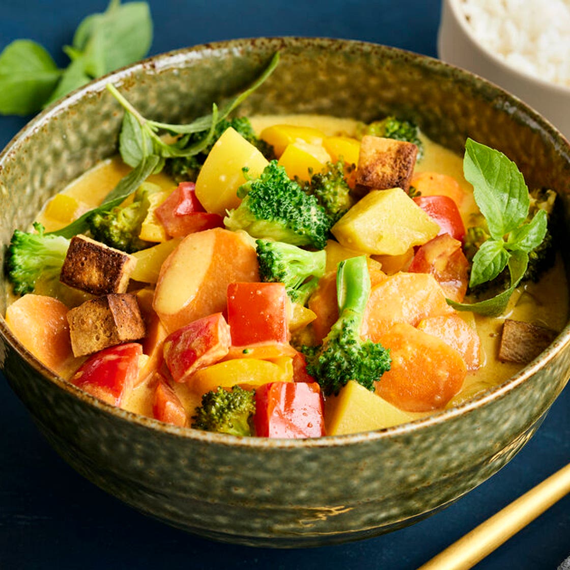Veganes Thai-Curry – einfach & so cremig!