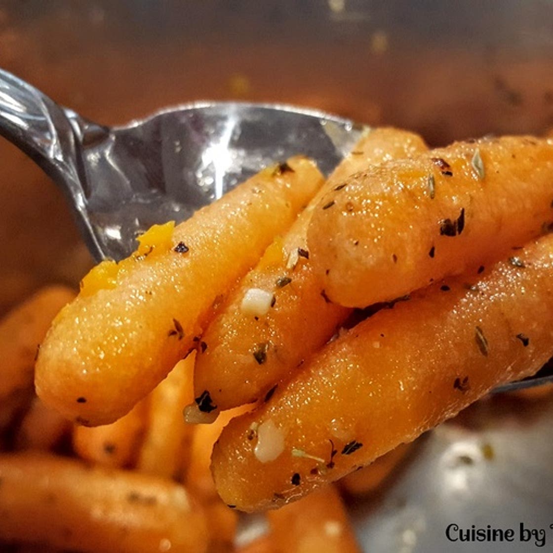 Garlic-Herb Baby Carrots - Instant Pot