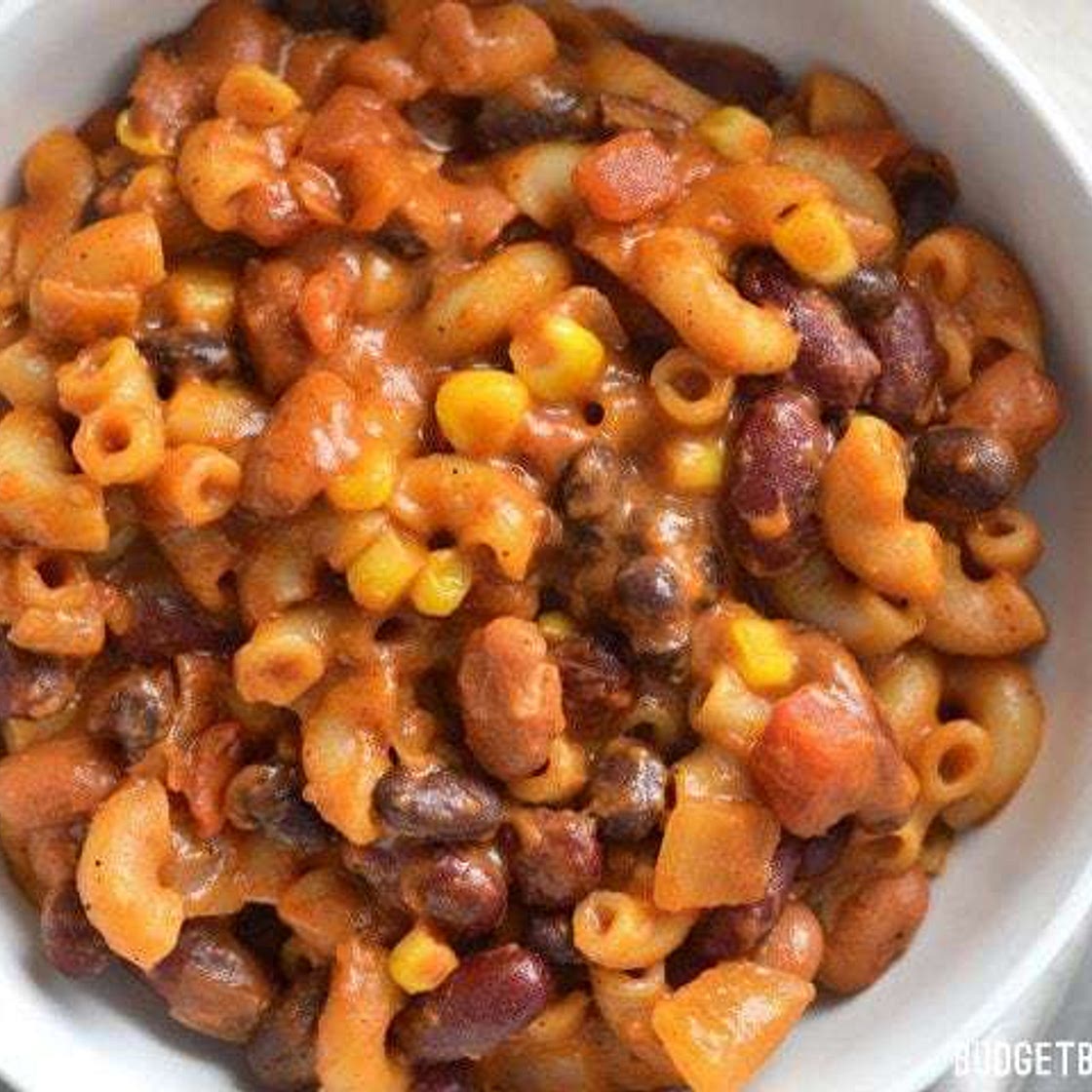 One Pot Cheesy Vegetarian Chili Mac