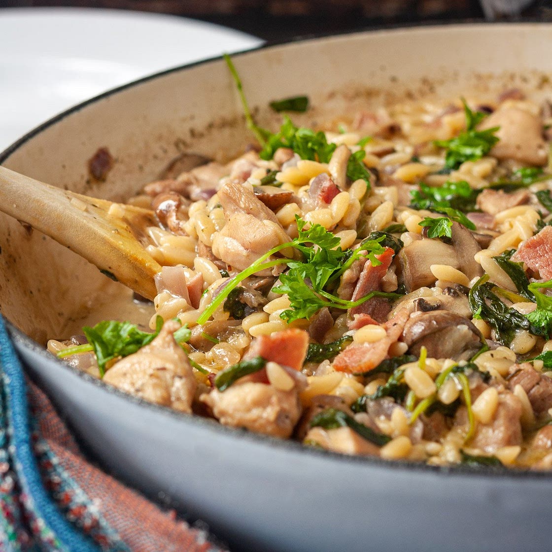 Creamy Chicken Orzo With Mushrooms And Bacon (One Pot)