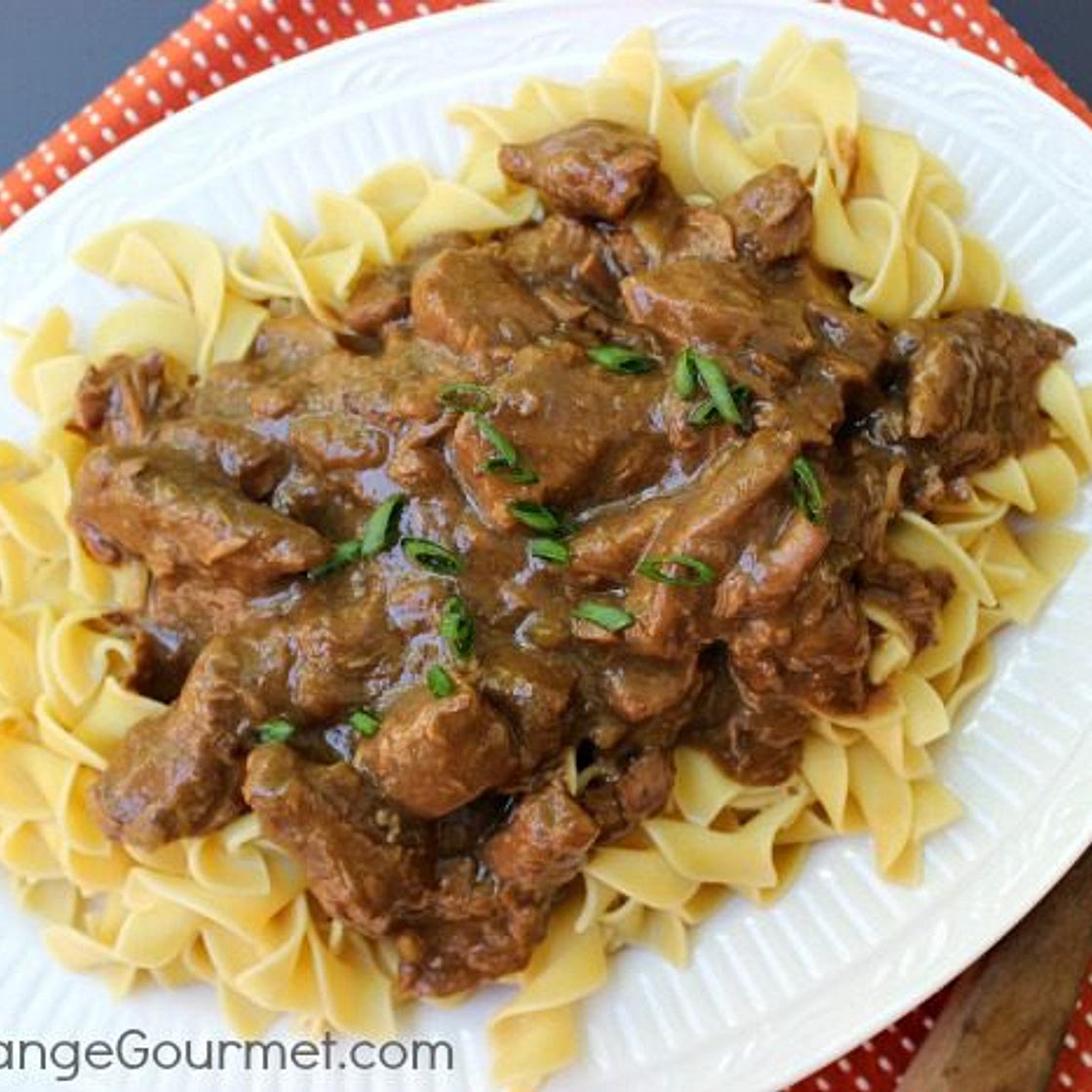 Creamy Slow Cooker Beef and Noodles Recipe