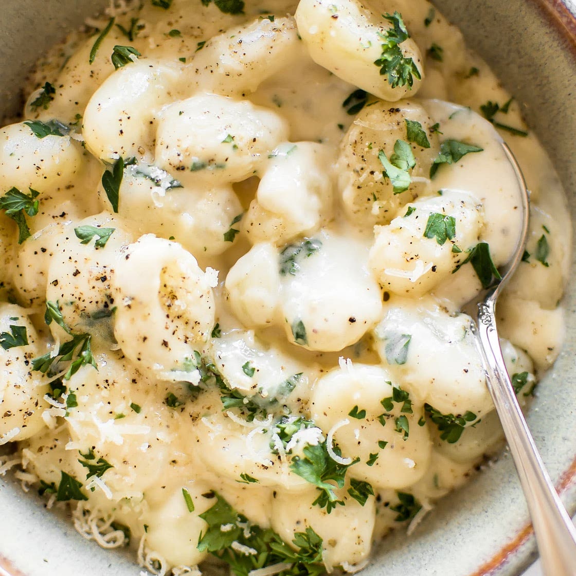 15 Minute Creamy Alfredo Gnocchi