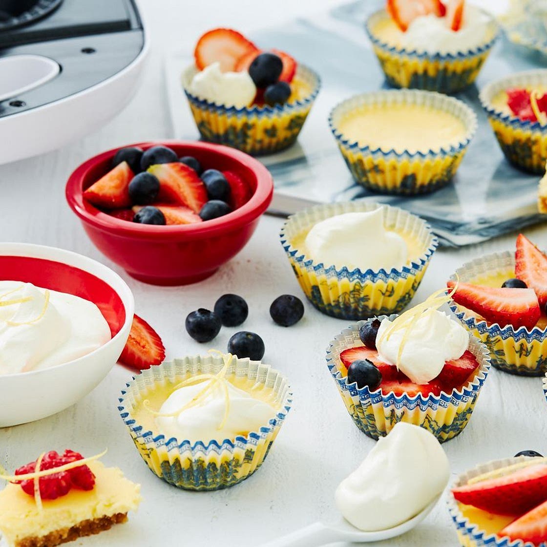 Pie maker mini baked lemon cheesecakes