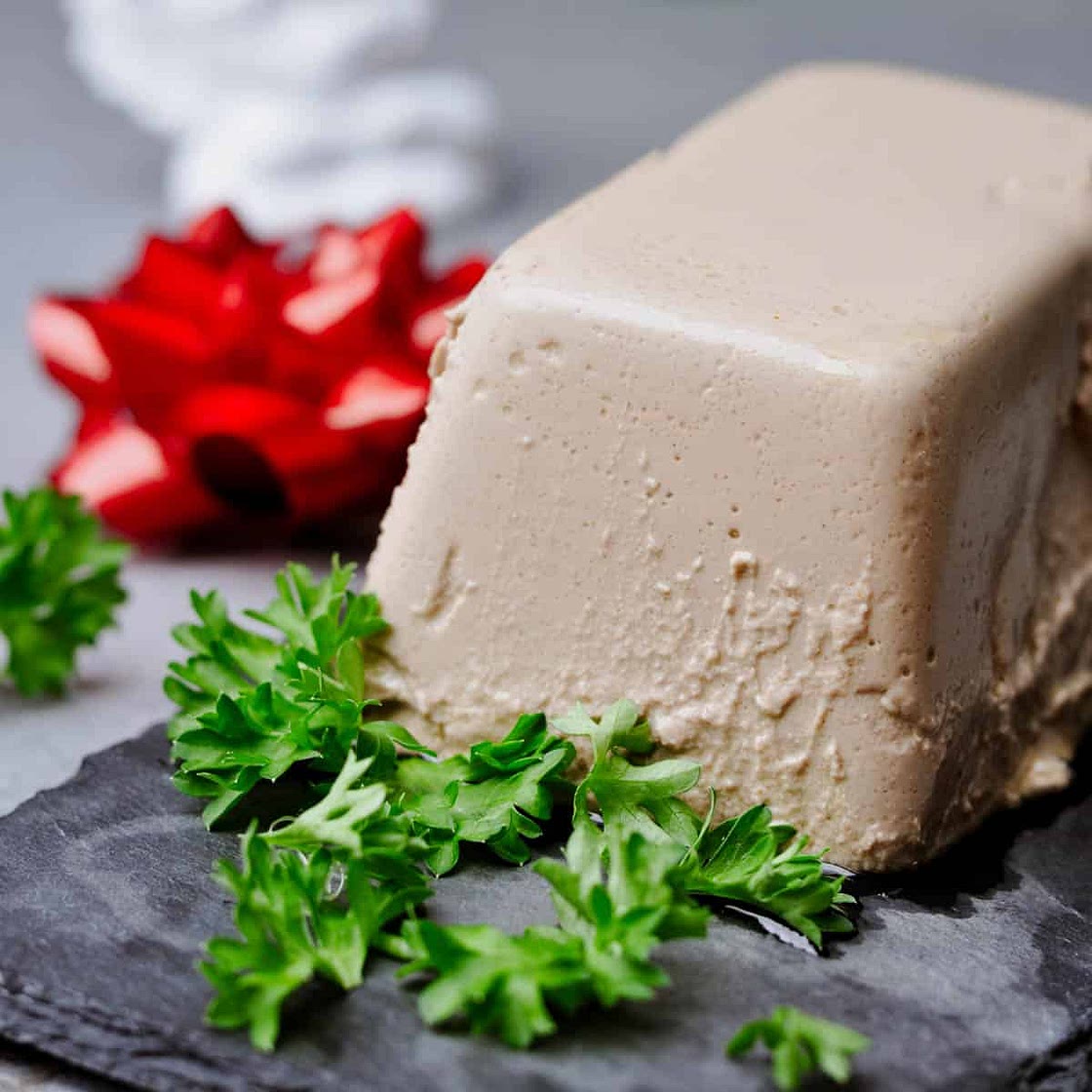 Faux gras with walnuts and champignons