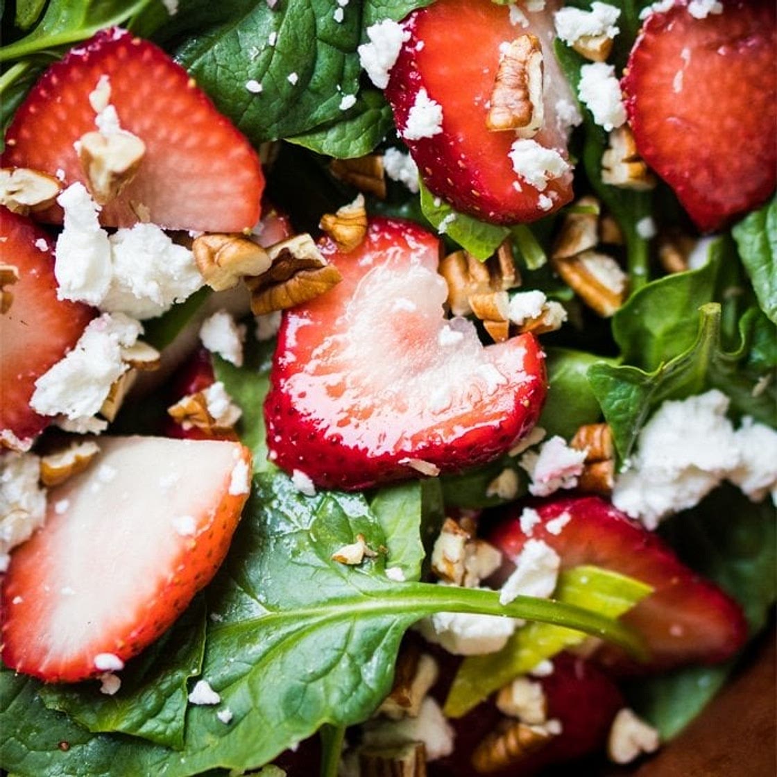 Paleo & Keto Strawberry Spinach Salad