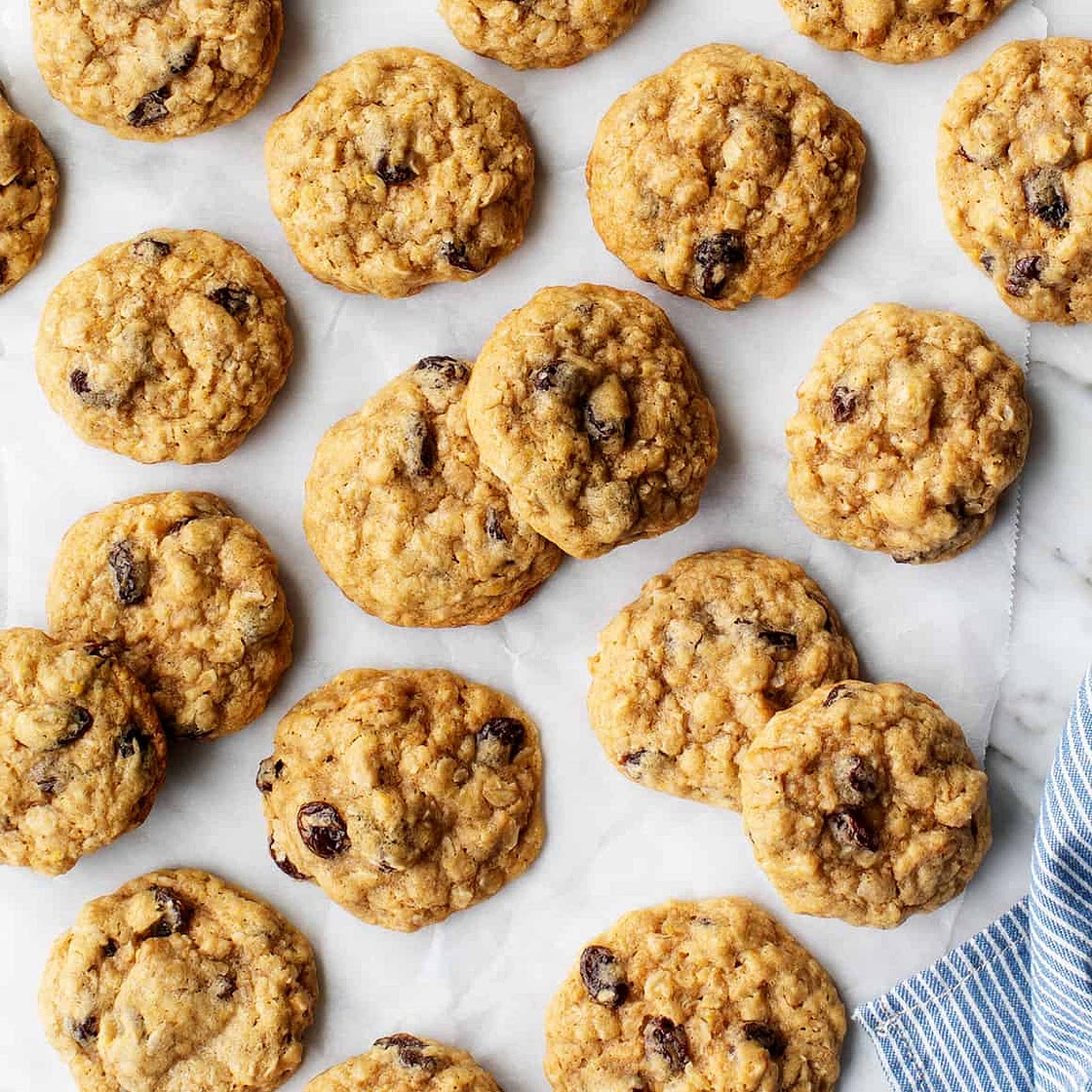 Perfect Oatmeal Raisin Cookies