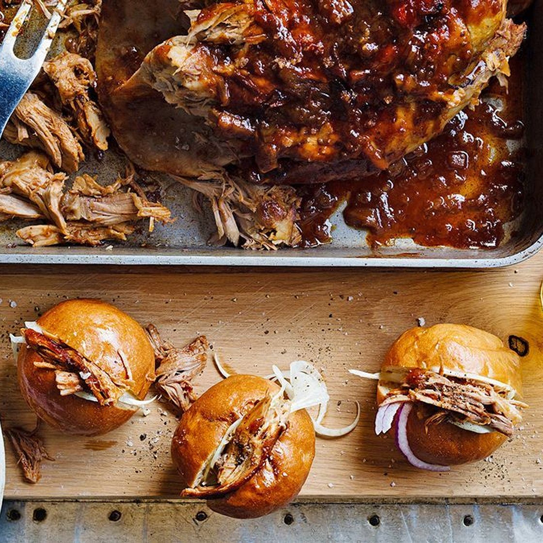 Slow-cooker pulled-pork sliders