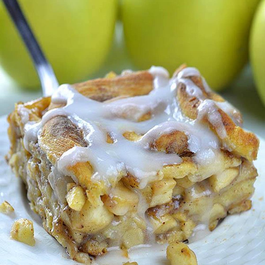 Caramel Apple Cinnamon Roll Lasagna