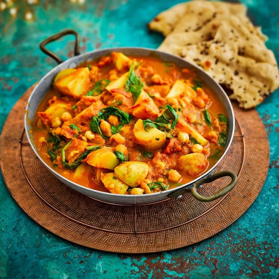 Spinach, chickpea and potato curry