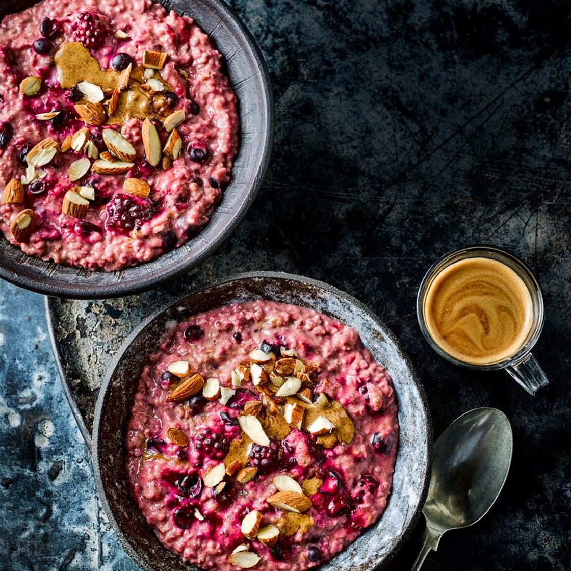 Berry and nut butter porridge