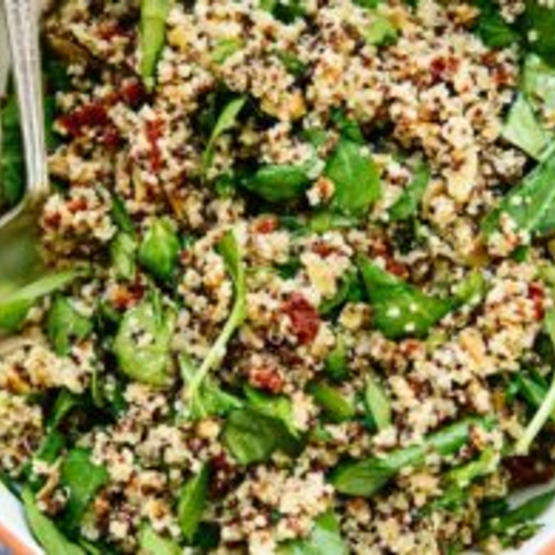 Sun-Dried Tomato, Spinach and Quinoa Salad