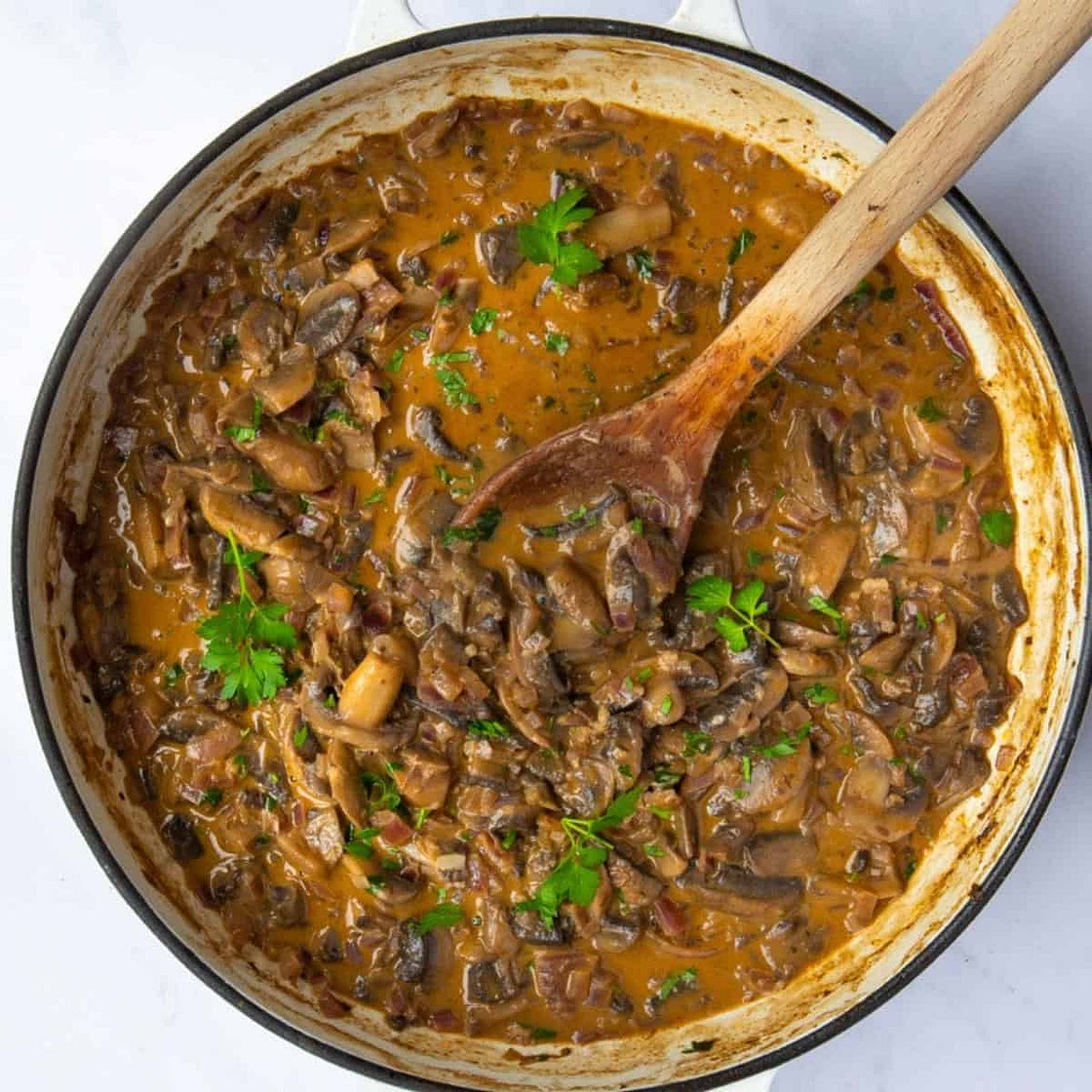 One Pot Vegan Mushroom Stroganoff