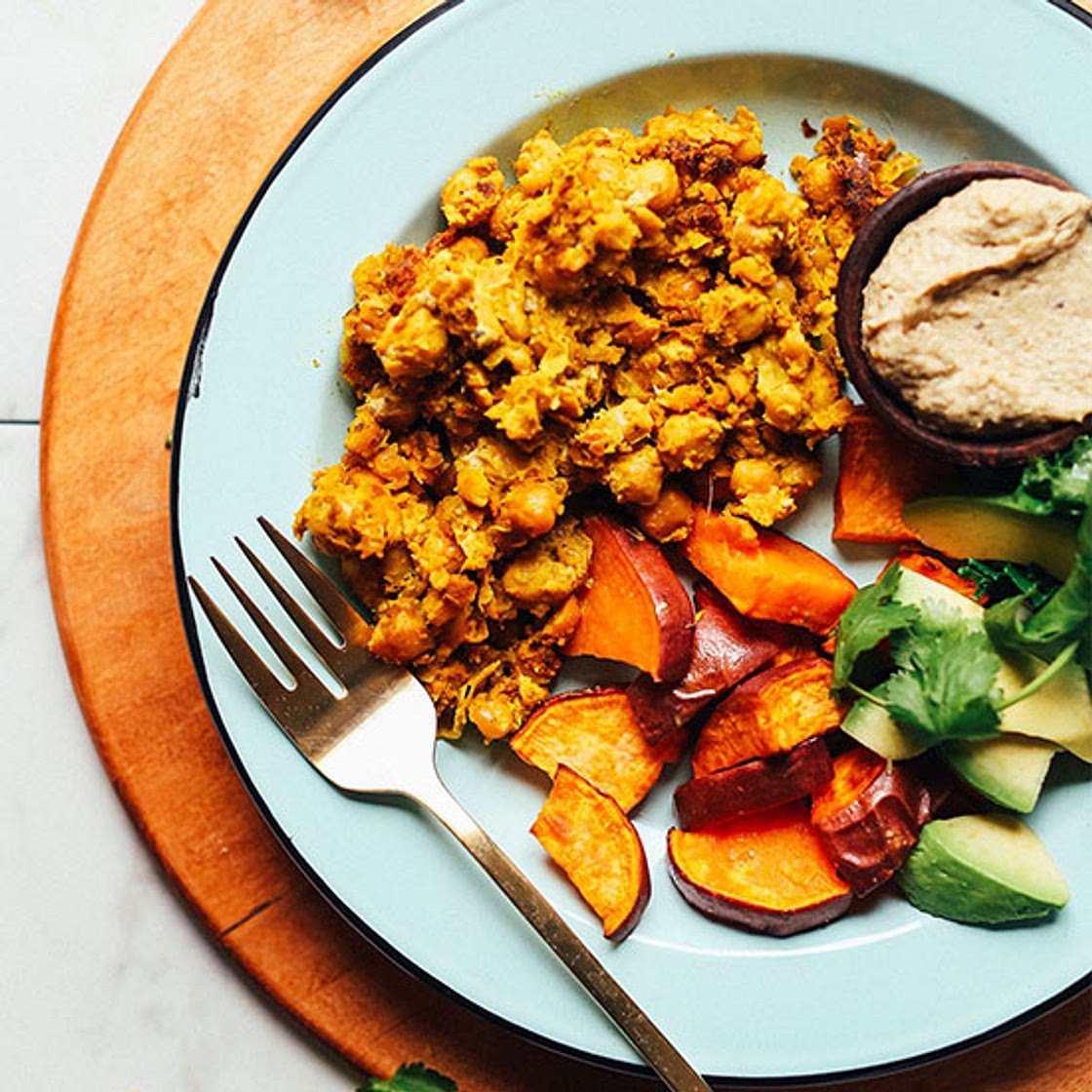 Fluffy Chickpea Scramble (30 minutes!)