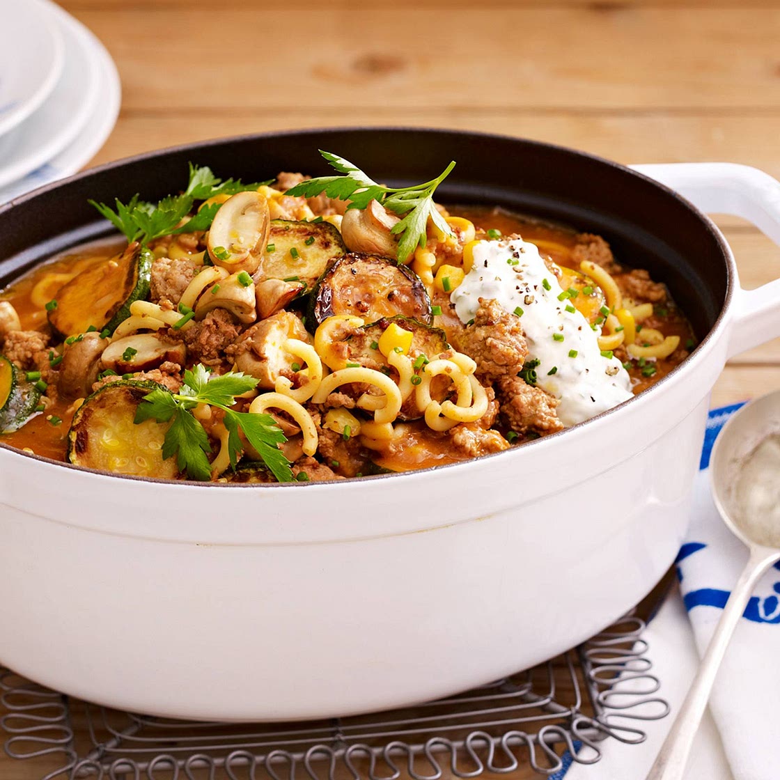 Hacktopf mit Gabelspaghetti